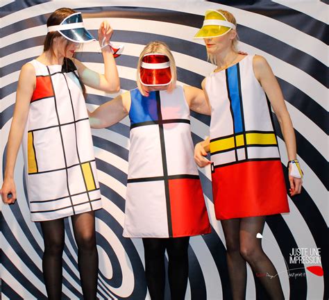 robe chanel piet mondrian|mondrian revolution dresses.